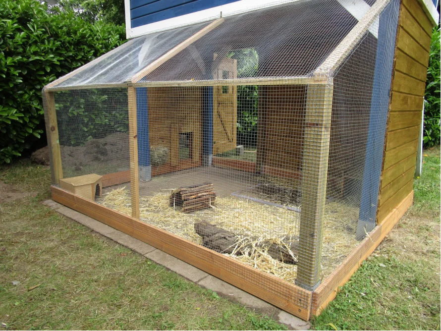 Hühnerstall mit Auslauf