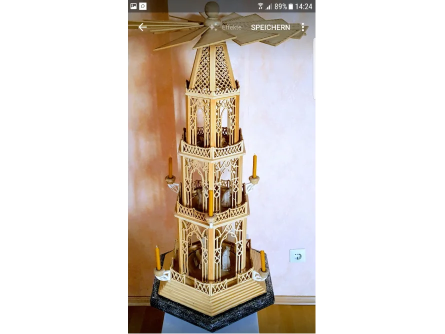 Hölzerner Weihnachtspyramide