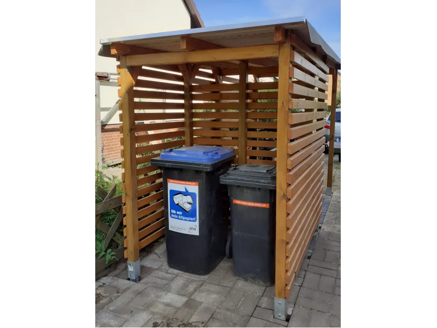 Holzverkleidung für Mülltonnen