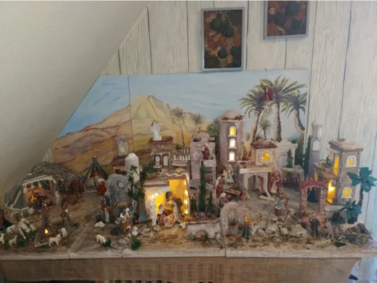 Weihnachtskrippe mit Beleuchtung