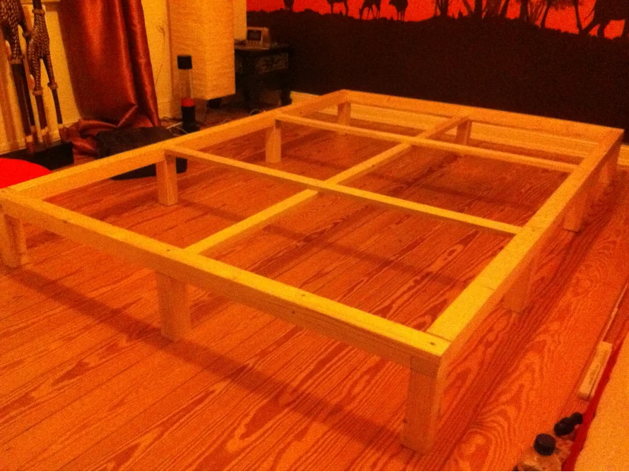 Holzrahmen eines Bettes