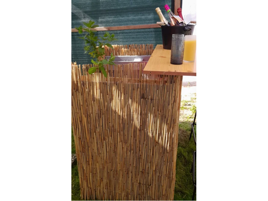 Bar aus Bambus