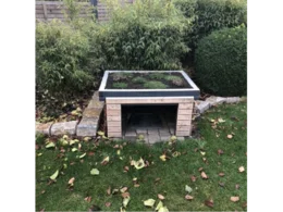 Gartenhaus-Rohbau mit Gründach