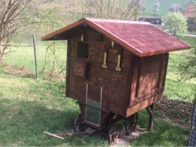Mobiler Hühnerstall aus Holz