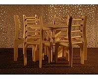 Minimöbel aus Sperrholz