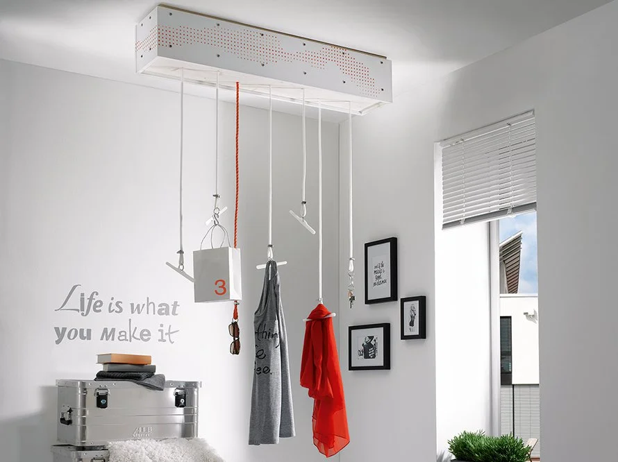 Kleideraufhängung mit Seilzügen