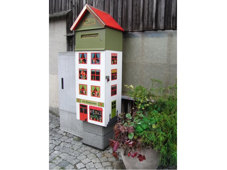 Briefksten mit Paketbox