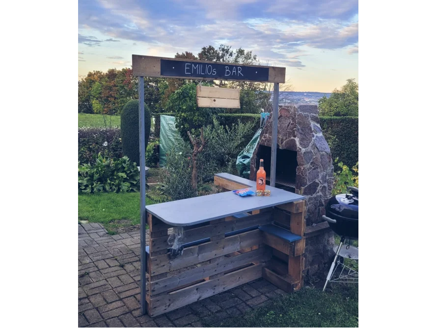 Gartenbar aus Paletten