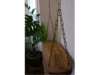 Hängeregal aus Holz mit Kette