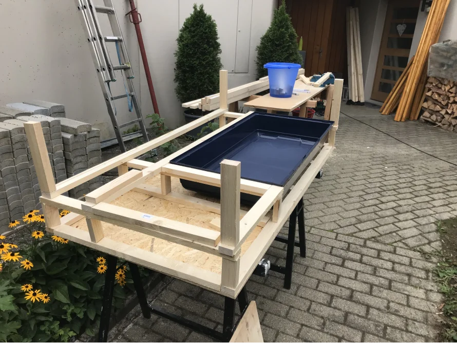 Holzrahmen für ein Hochbeet