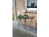 Rustikaler Holzrentier als Dekoration