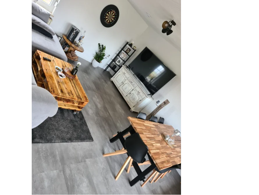 Wohnzimmer mit Essbereich