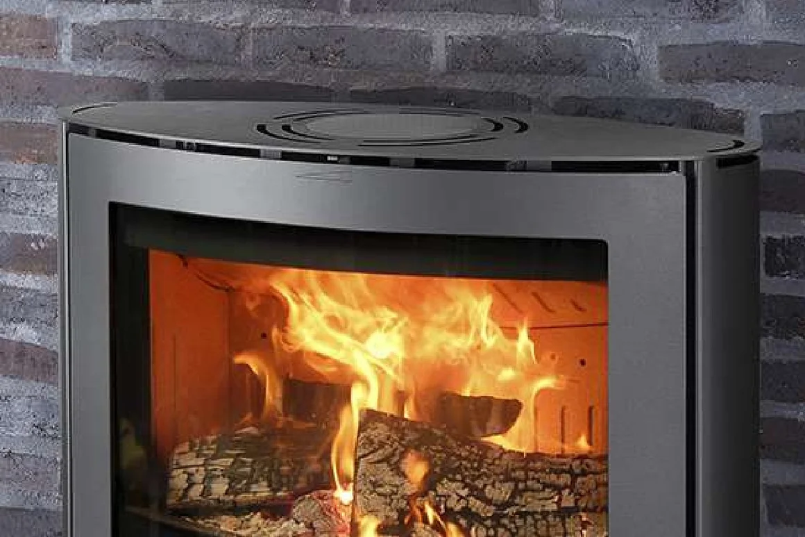 Brennendes Kaminfeuer