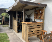 Gartenbar aus Palettenholz