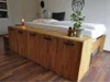 Bett mit Bettkasten aus Holz