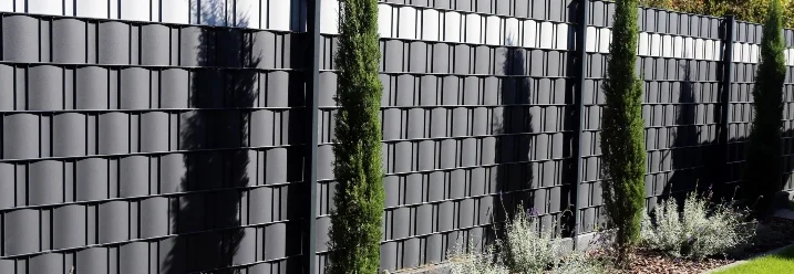 Moderner Sichtschutz im Garten