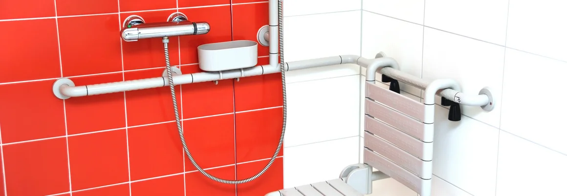 Barrierefreie Dusche mit Klappsitz