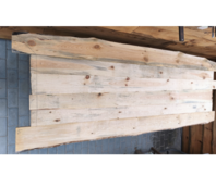 Tischplatte aus hellem Holz