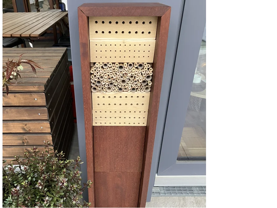 Insektenhotel aus Holz