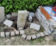 Granitsteine für Gartenhausfundament