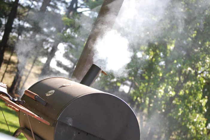 Rauchender Gartengrill