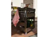 Rollwagen aus Holzkisten mit Getränken