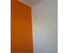 Orange und weiße Wand