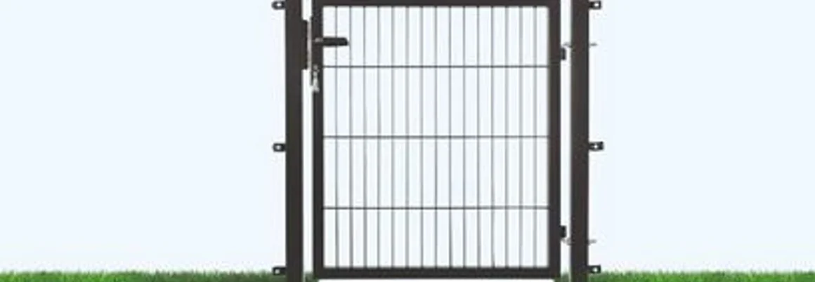 Ein Metallgartentor mit Doppelstabmattenfüllung.