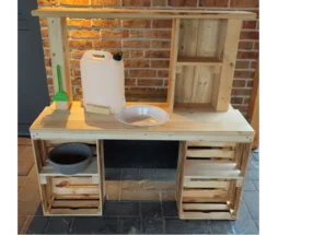 Spielküche aus Holz
