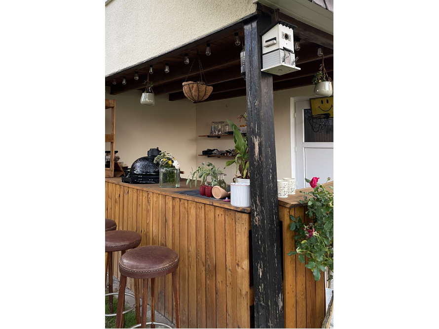 Gartenbar aus Holz