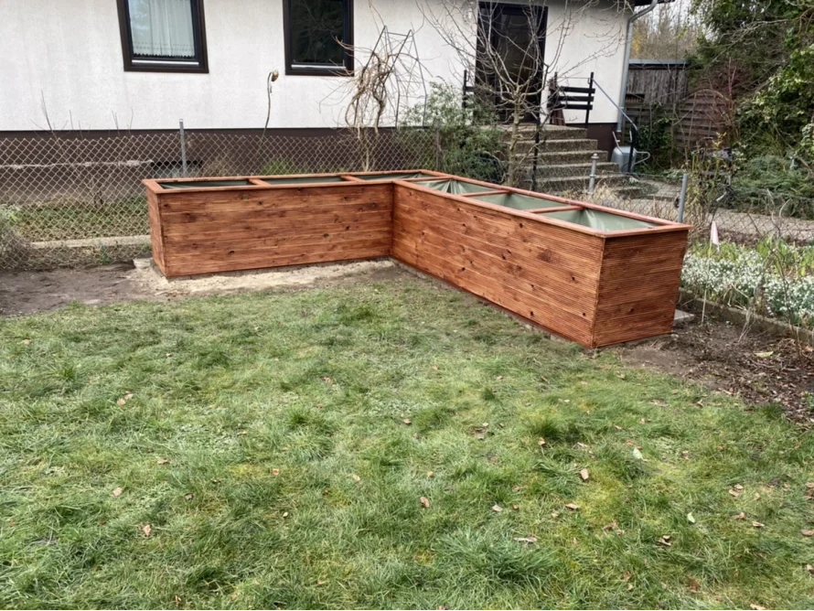 Holz-Hochbeet in L-Form