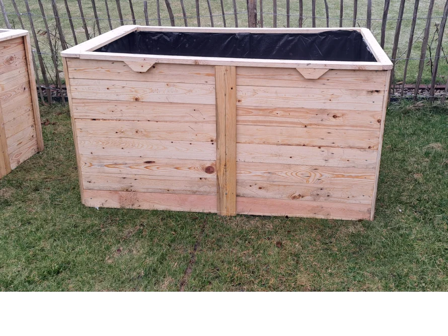 Hochbeet aus Holz