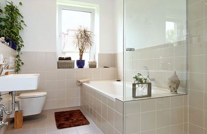 RT nachhaltiges Badezimmer Fenster 20 44 717x467 Badezimmer Fenster Badewanne