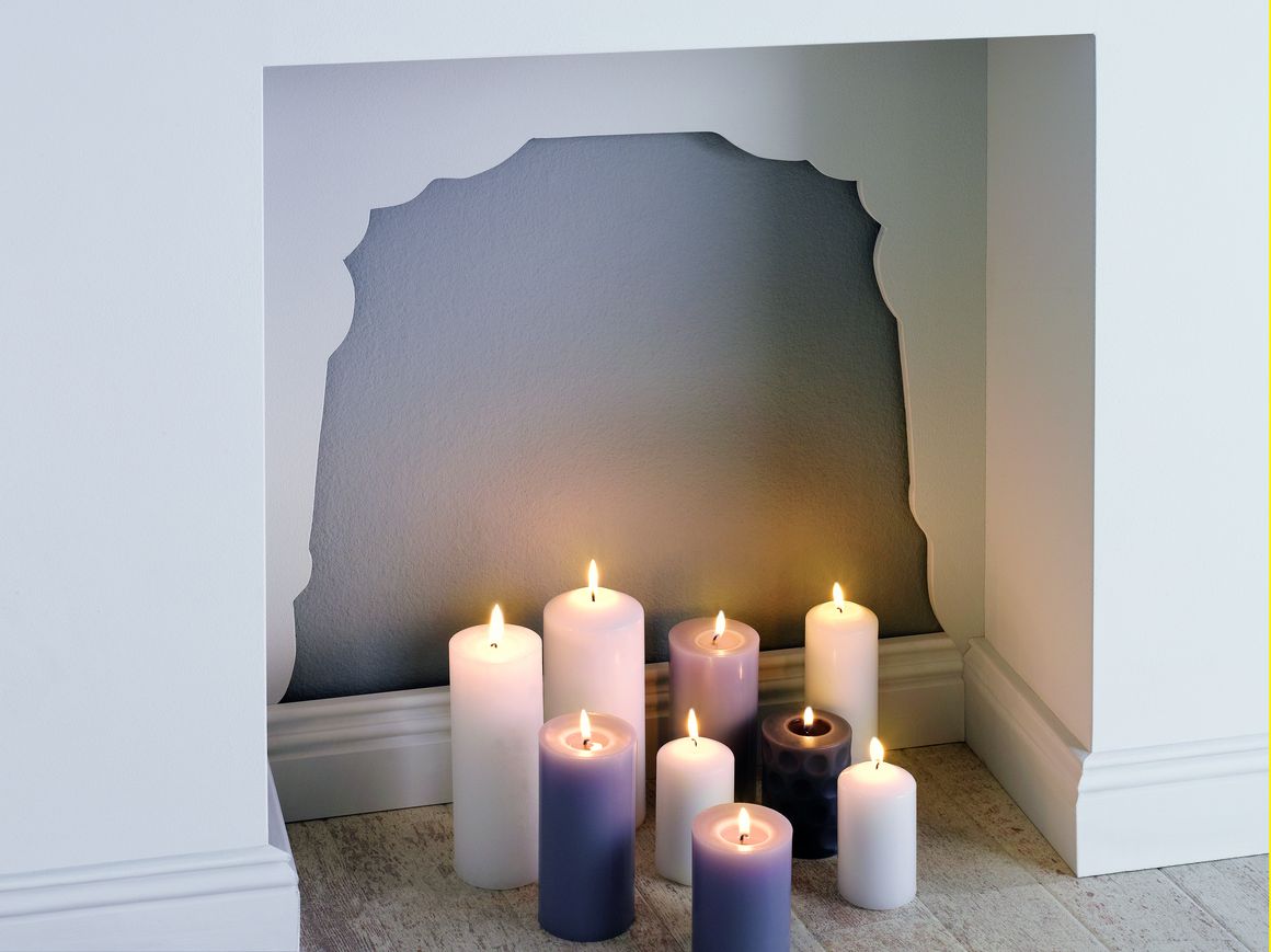 Dekorative Wandnische mit geschwungener Öffnung