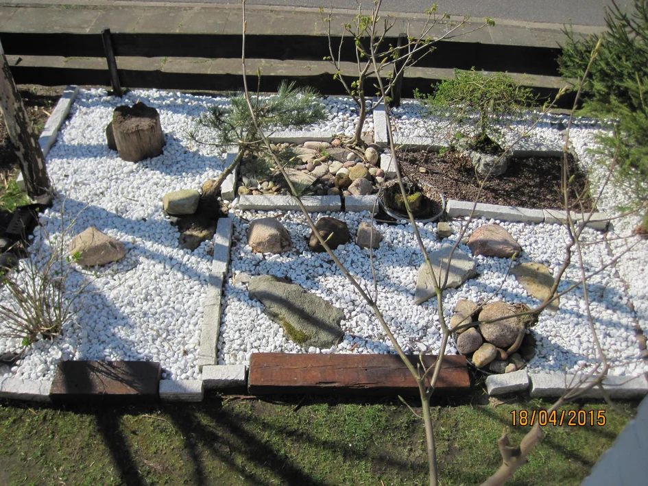 DIY Idee: Bonsai Steingarten zum Selberbauen