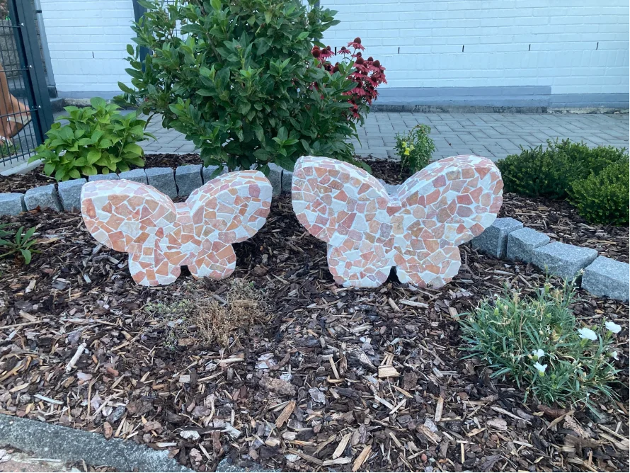 Zwei Schmetterlinge aus Mosaik