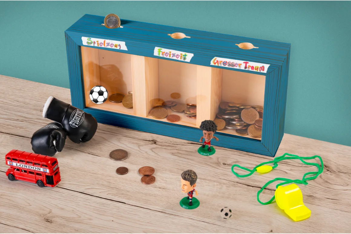 Spardose mit drei Fächern