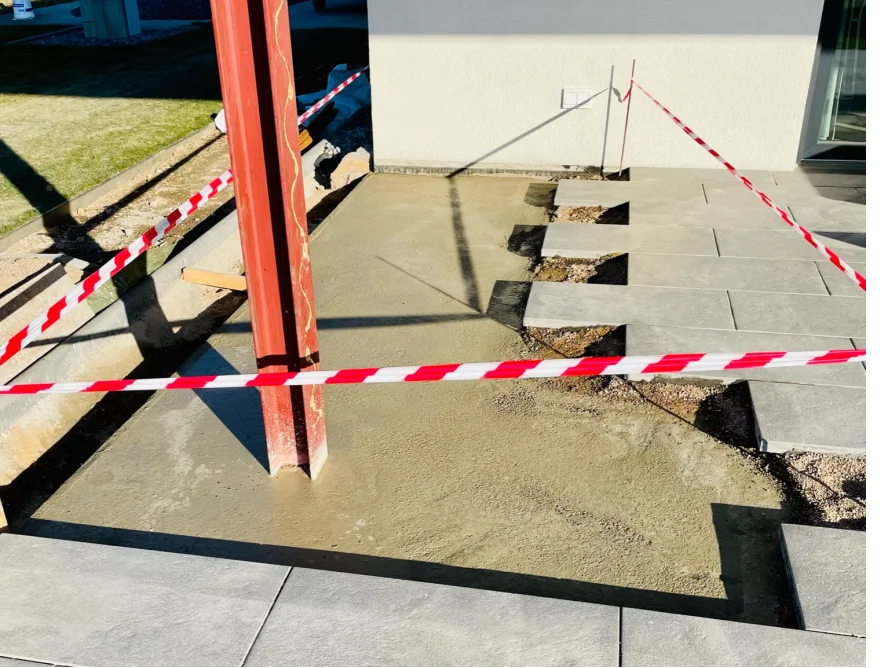 Terrasse wird gepflastert