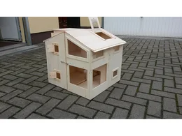 Klappbares Puppenhaus