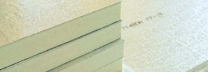 Stapel von Dämmplatten