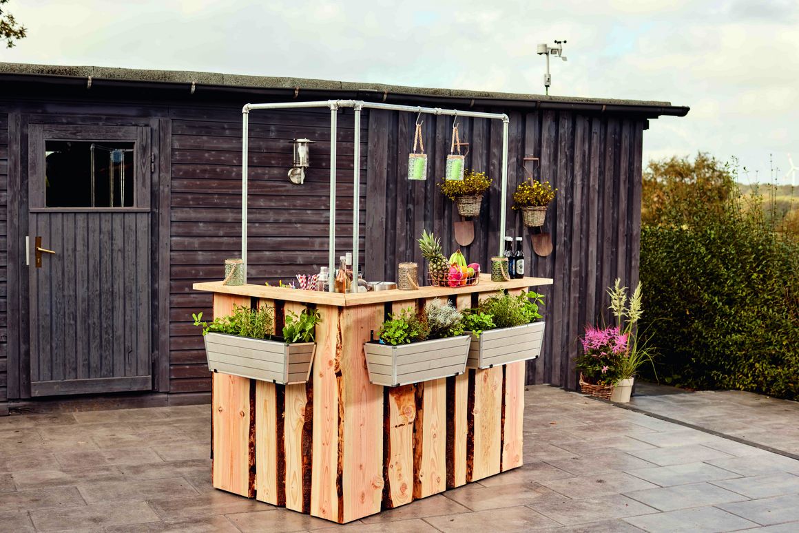 Gartenbar aus Holz