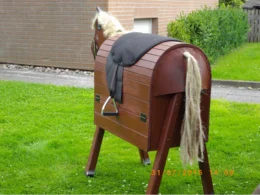 Kinderpferd "Großer Onkel"