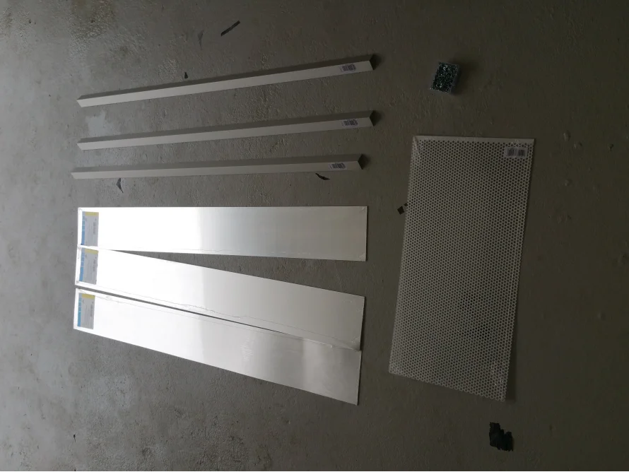 Baumaterialien für ein Gartenhaus