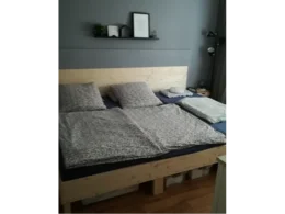 Wir haben ein Familienbett gebaut 