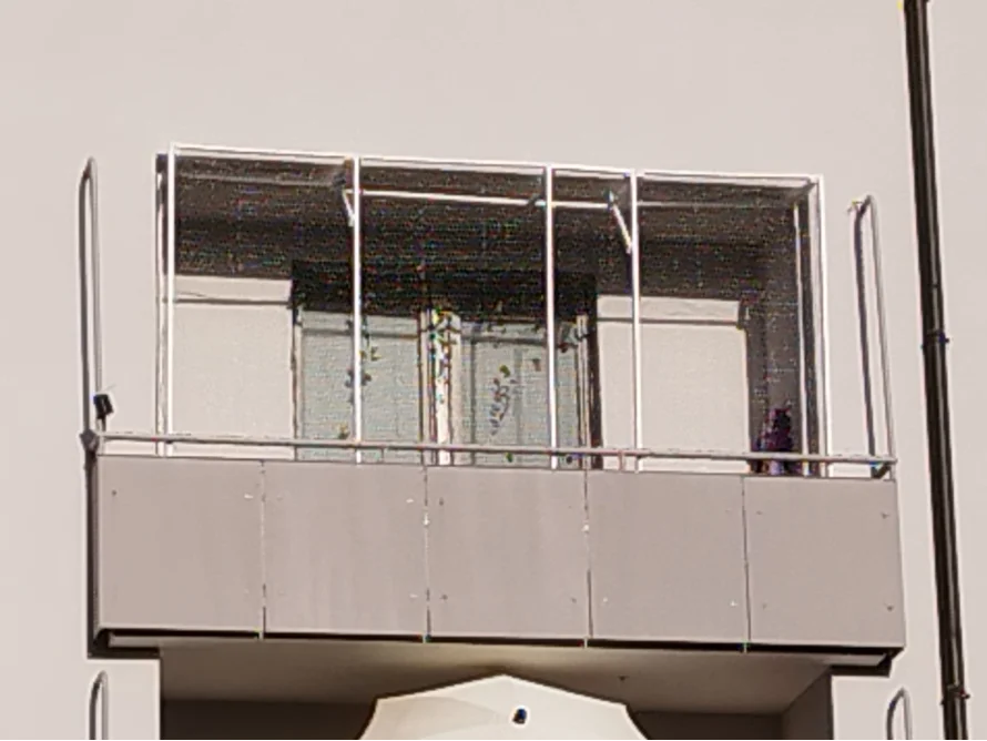 Balkon mit Katzennetz