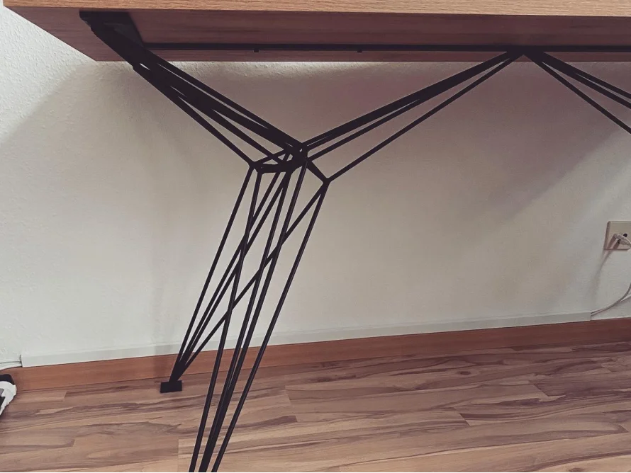 Tischbeine aus Metall