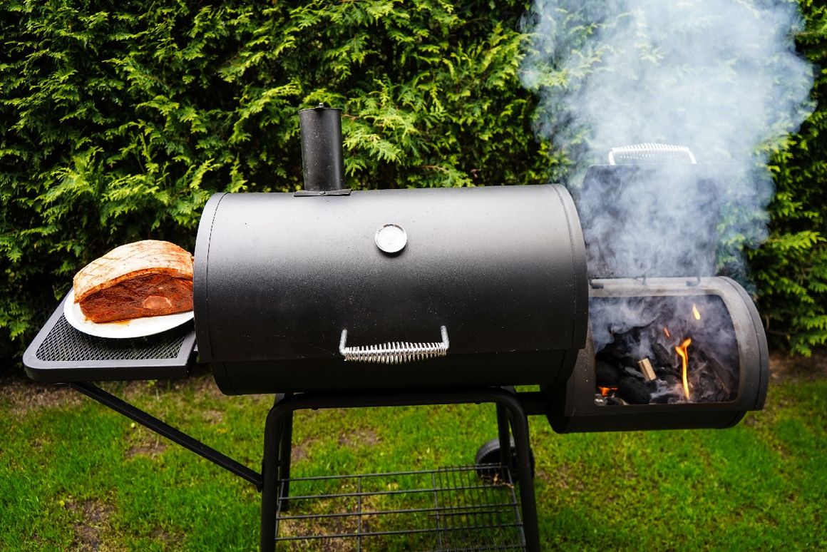 Holzkohlegrill