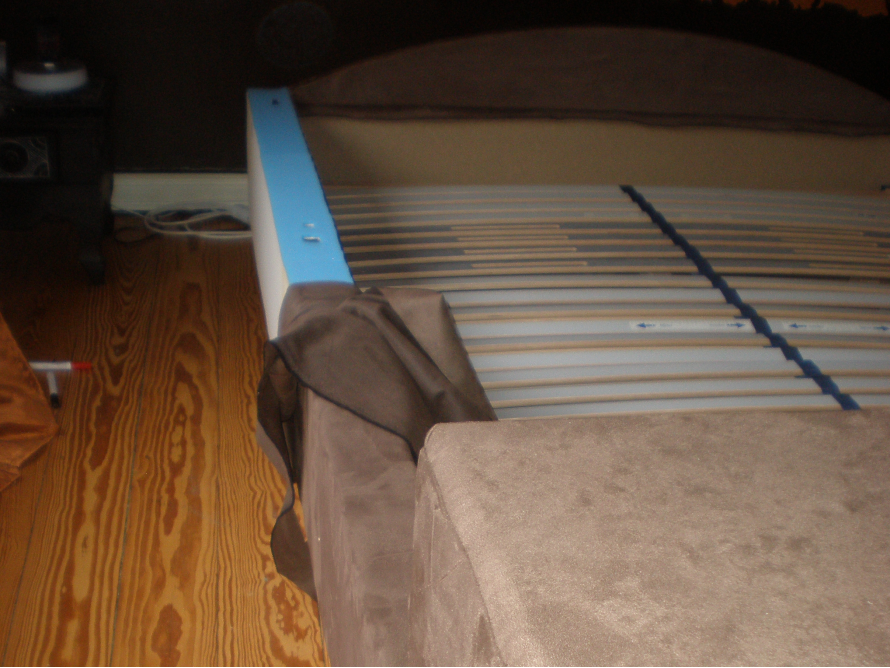 Lattenrost von Bett
