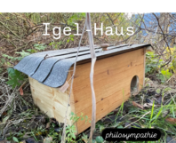 Igelhaus aus Holz