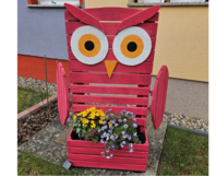 Blumenkasten in Eulenform aus Holz
